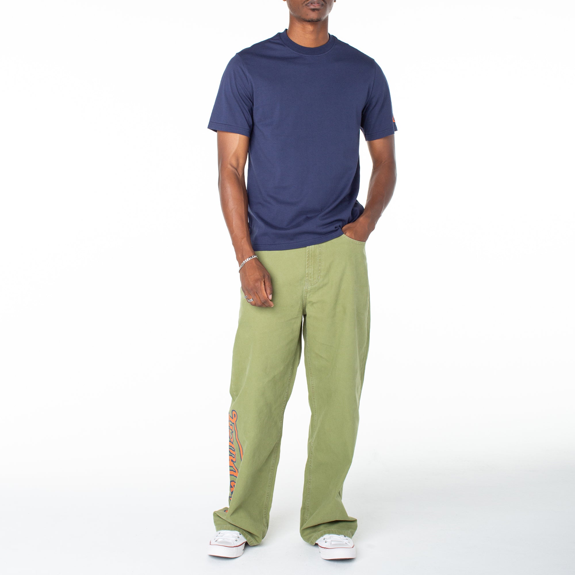 Von Dutch Men's Baggy Contrast Graphic Patch Straight Reaper Pant - Image 6