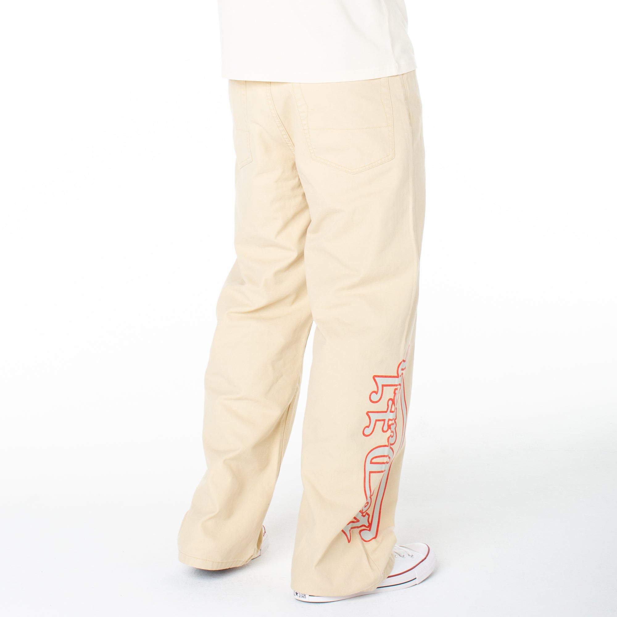 Von Dutch Men's Baggy Contrast Graphic Patch Straight Reaper Pant - Image 2