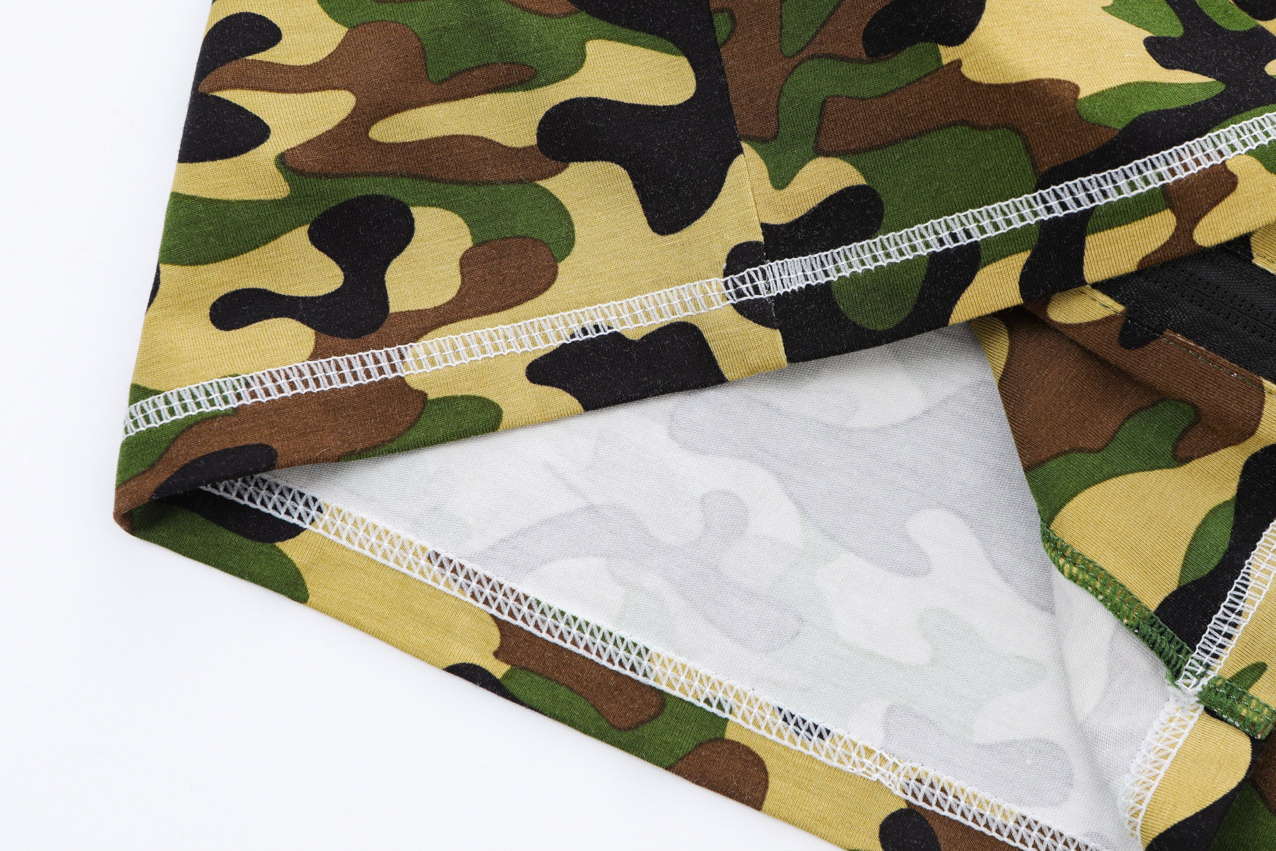 YOGA TOP - CAMO - Image 6