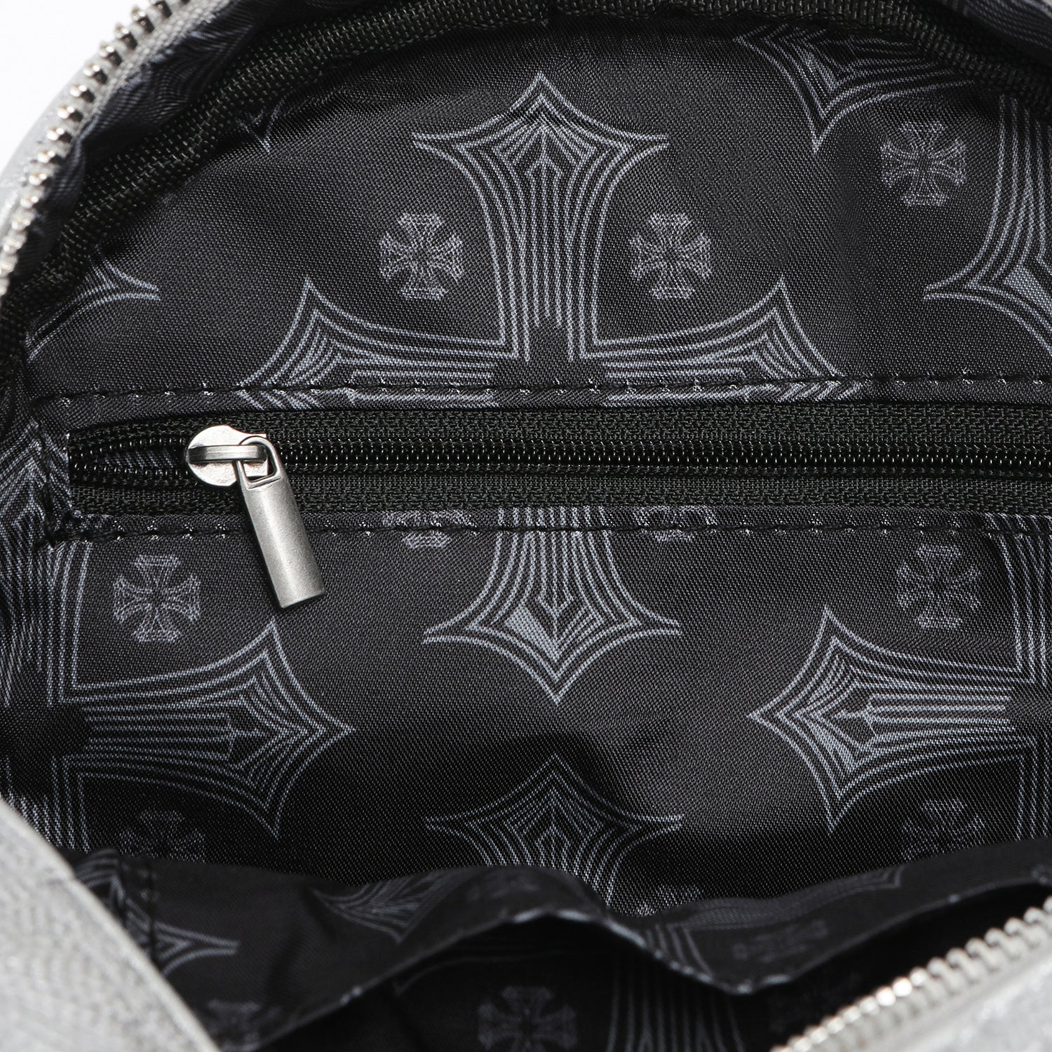 Von Dutch Embroidered Chopper Bowling Bag - Silver - Image 6