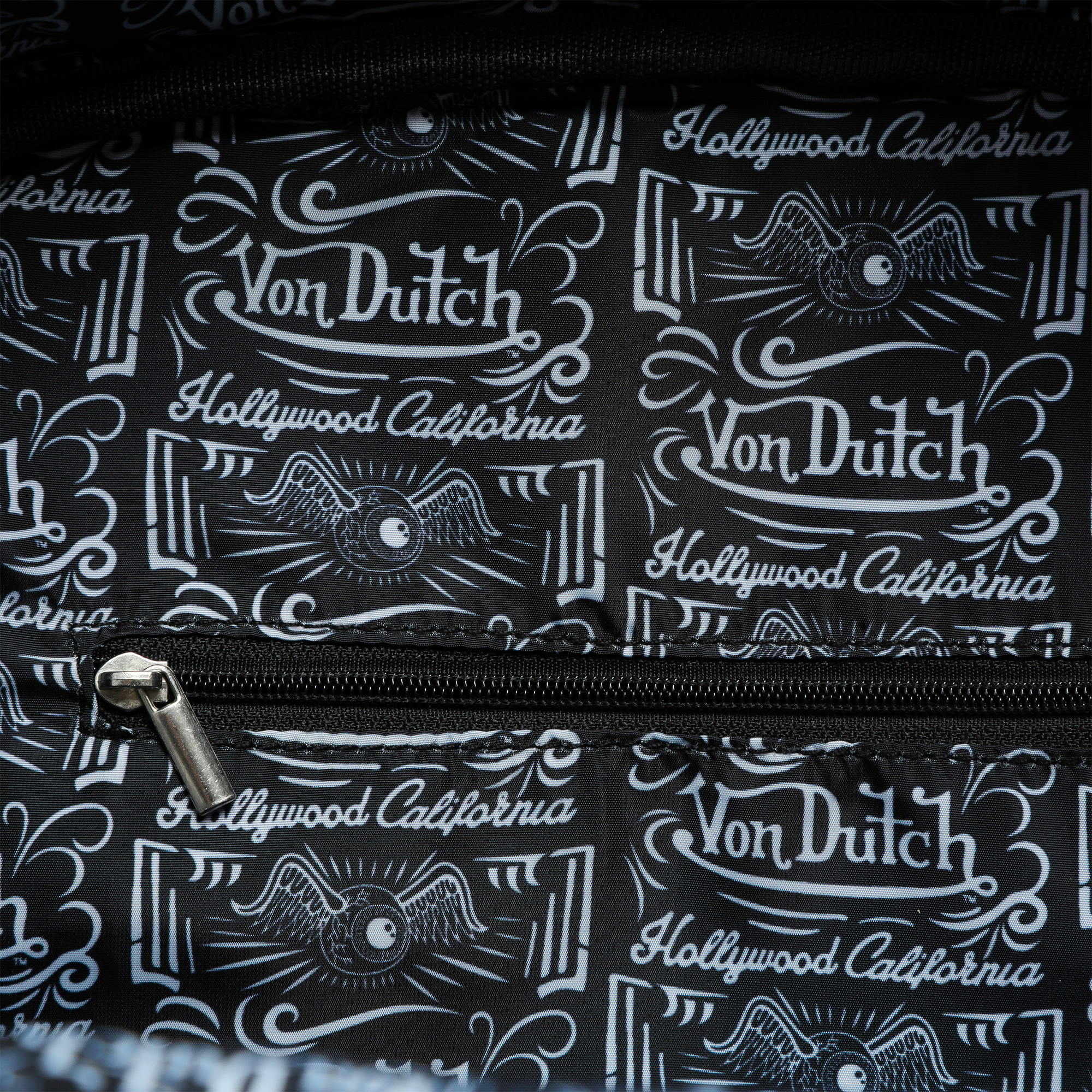 Von Dutch Classic Black & White Duffle Bowling Bag - Image 8