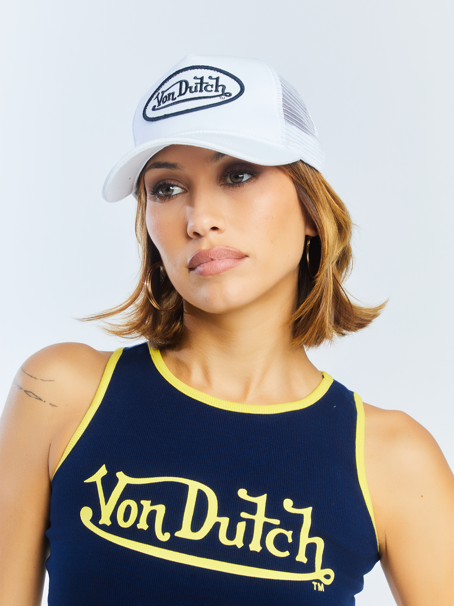 Von Dutch White & Black Classic Trucker Hat - Image 4