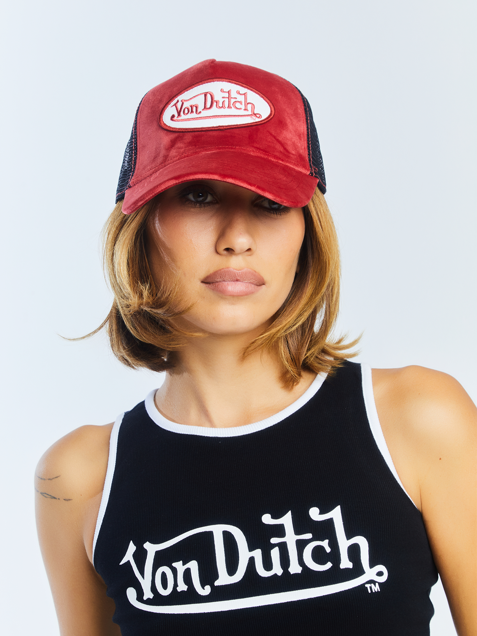 Von Dutch Astro Dust Velvet Trucker Hat - Image 4