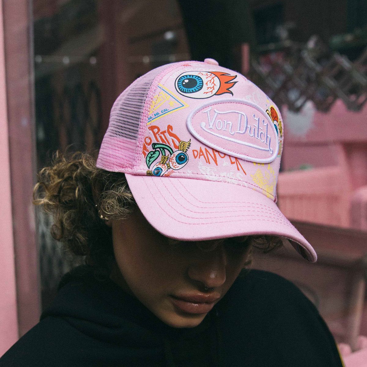 Von Dutch Pink Jax Trucker Hat - Image 5